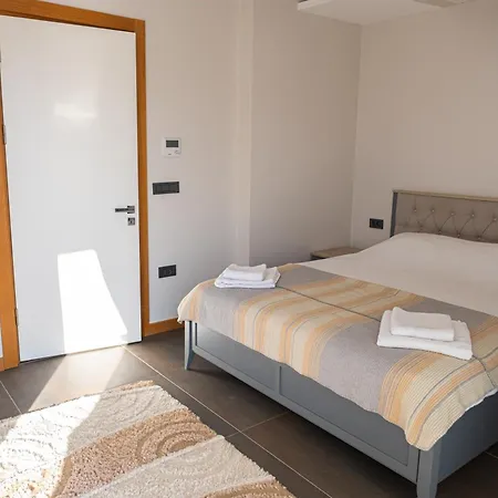 Lueks Huzurlu Yeni Cesme